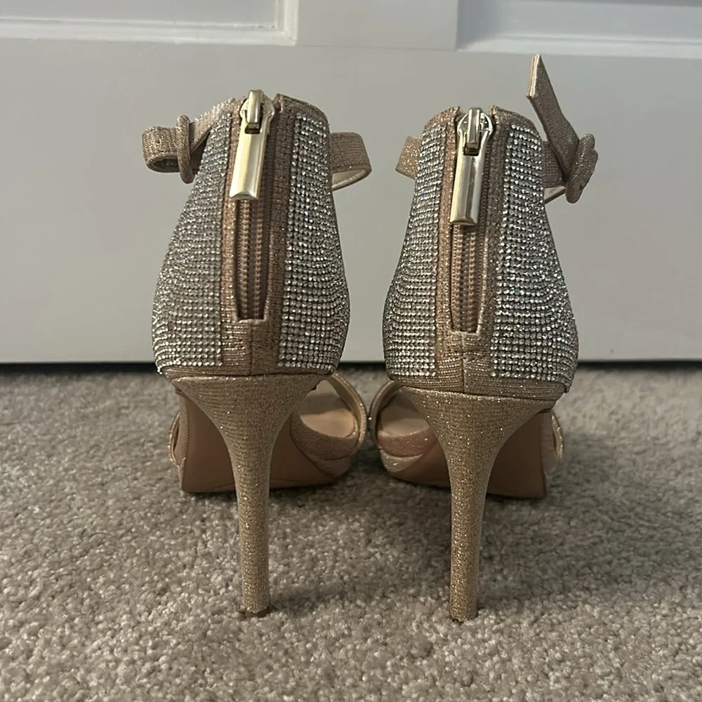 Women’s high heels - Picture 2 of 3